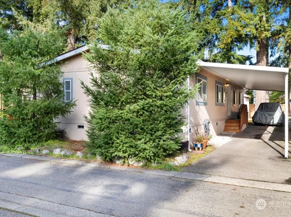 18425 NE 95th Street #4, Redmond, WA 98052