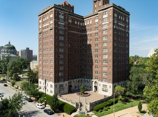 4411 McPherson Ave #901, Saint Louis, MO 63108