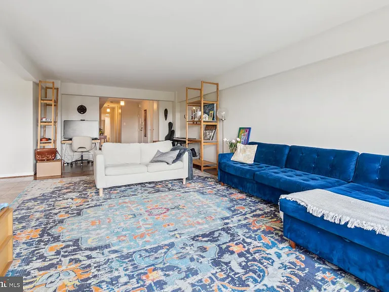4201 Cathedral Ave NW #914W — Photo 10