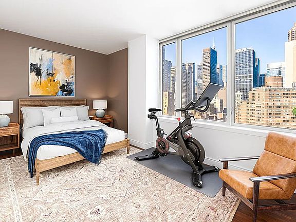 3rd image of 225 E 34th St APT 18G