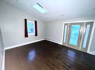 92 Philip Ave FLOOR 1, Elmwood Park, NJ 07407