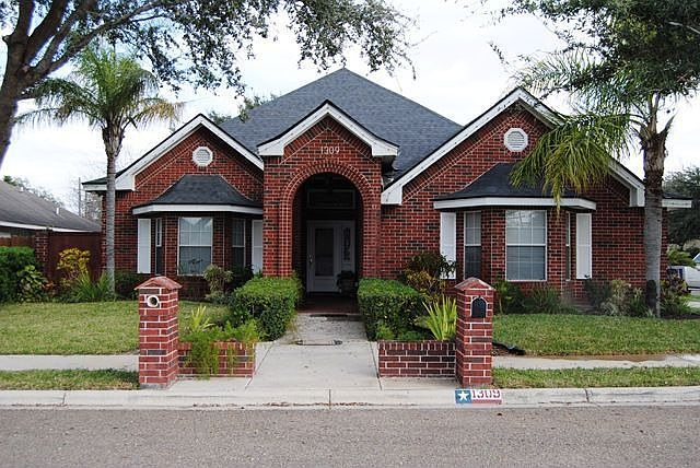 1st image of 1309 El Presidente Ave