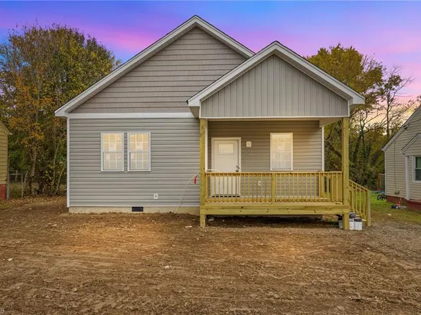 1110 Newport St, Winston Salem, NC 27105
