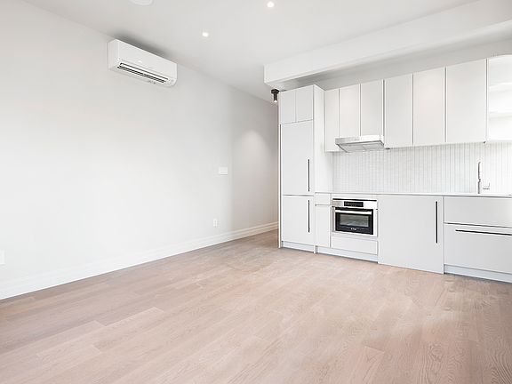 2nd image of 90 Bedford St APT 4B