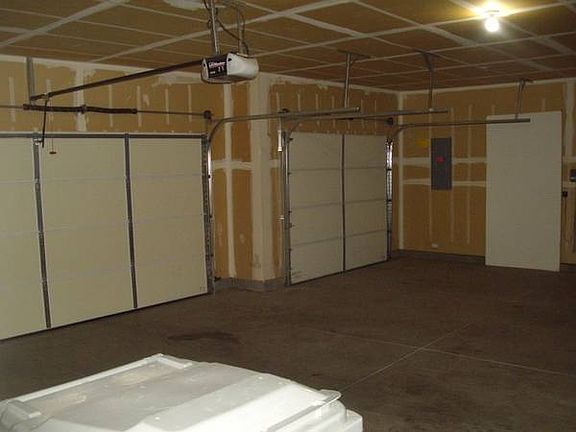 3car garage