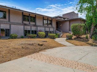 2341 Castlegate Ln, Vista, CA 92084