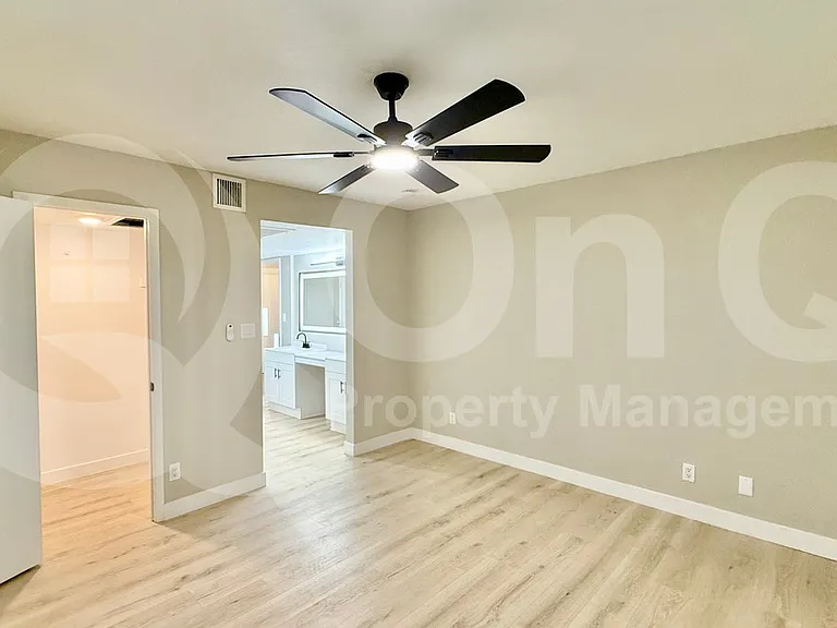 1775 N Terrace Cir — Photo 12