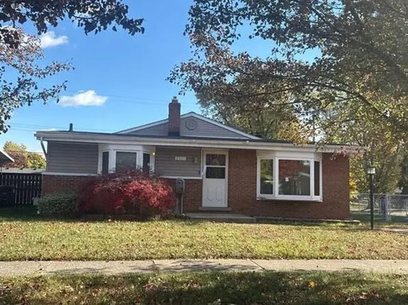 8361 Gulley St, Taylor, MI 48180