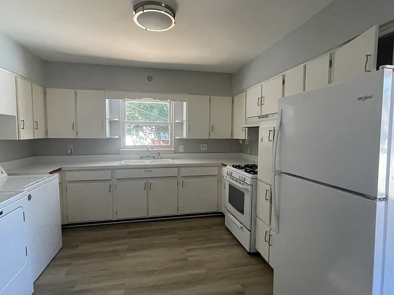 117 S William St — Photo 20