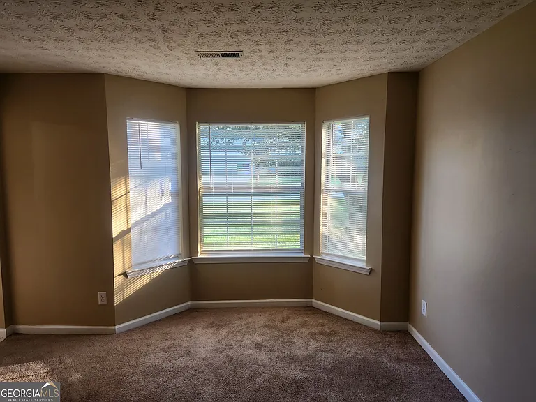 5748 Wellborn Creek Dr — Photo 14