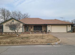 616 Moore Ln, Dewey, OK 74029