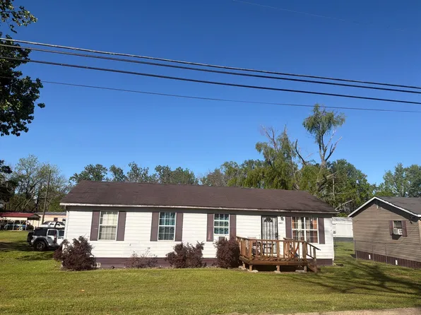 1063 Front St, Tchula, MS 39169