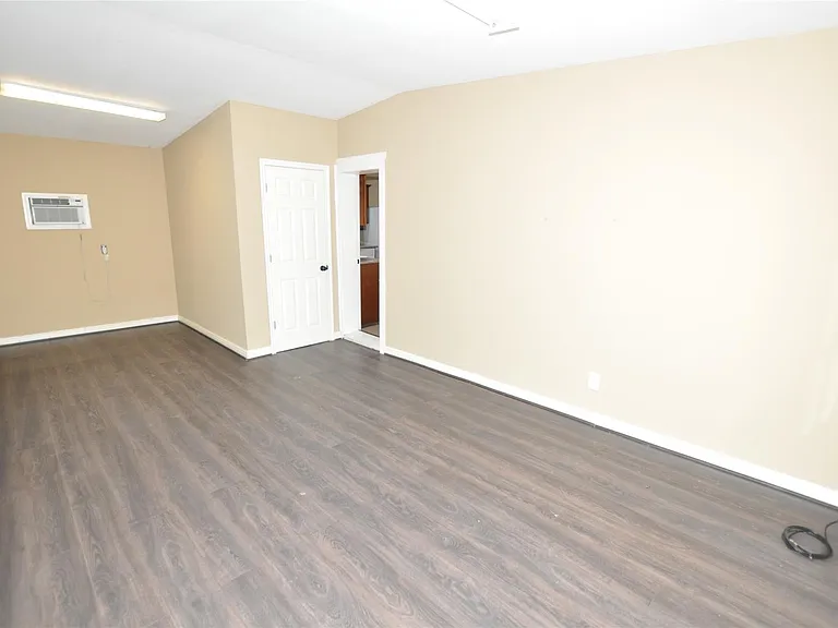 208 Blue Lake Dr — Photo 16
