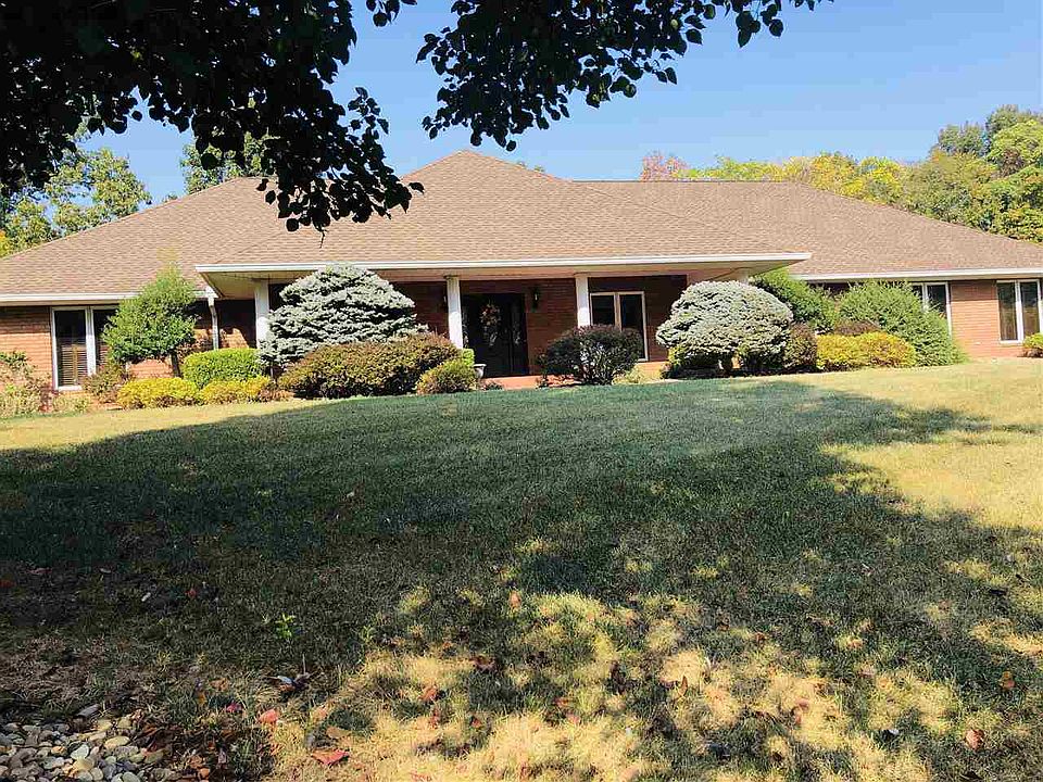 1st image of 101 Briarwood Dr