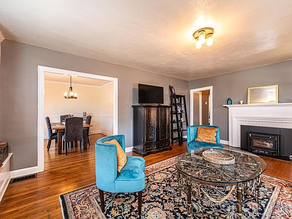 4th image of 1240 12th Street Pl NW
