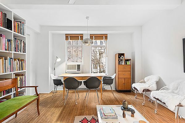 1st image of 465 W 23rd St APT 2I