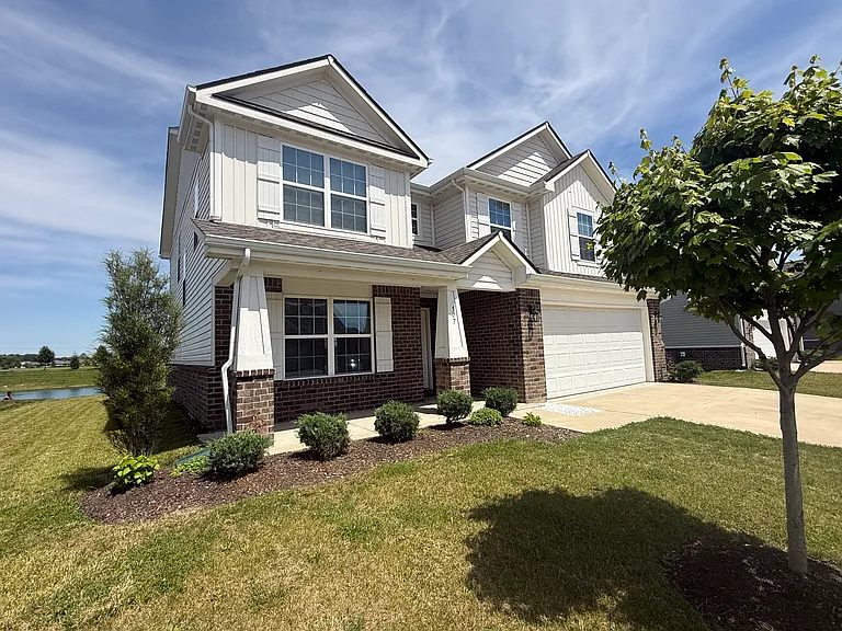 577 Freedom Dr — Photo 3