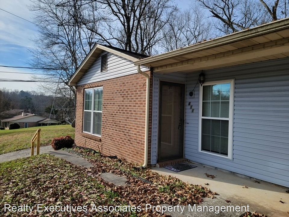 1st image of 611 Abbott Ln