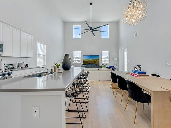 3rd image of 5424 Carrara Ct