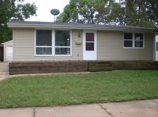 943 15th Pl NE, Mason City, IA 50401