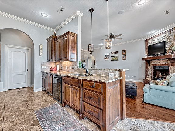 5th image of 3604 SW Riverwood Pl