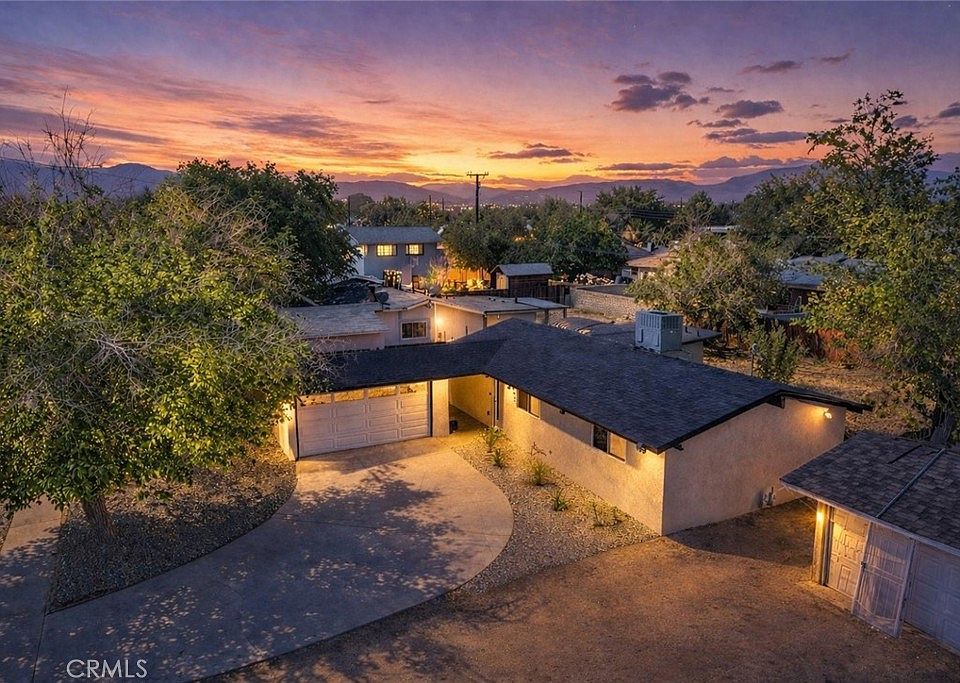 1st image of 38639 Lilacview Ave