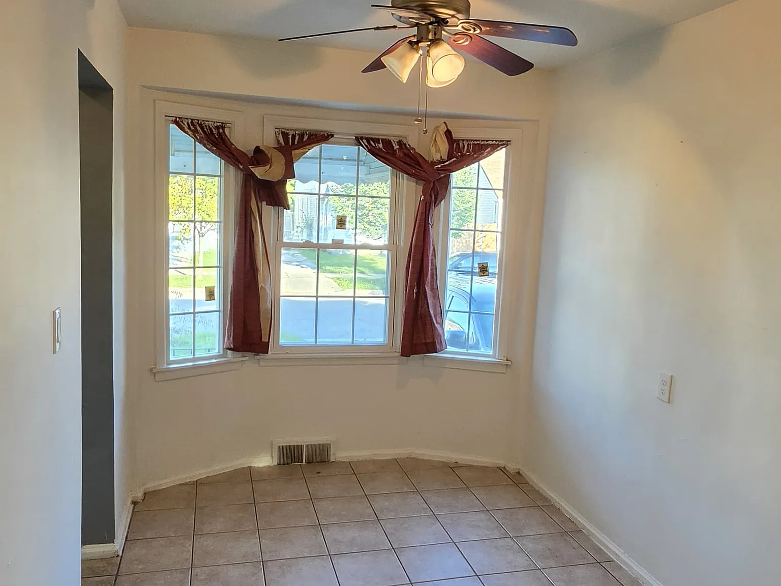 7401 Minock Street — Photo 4