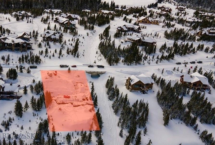 2nd image of Diamond Hitch Rd