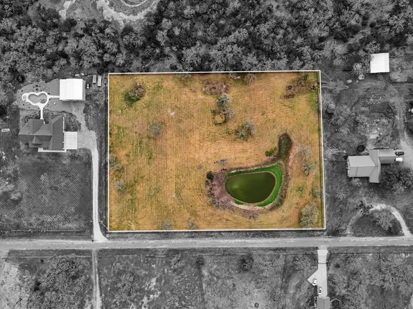 1060 County Road 232, Giddings, TX 78942