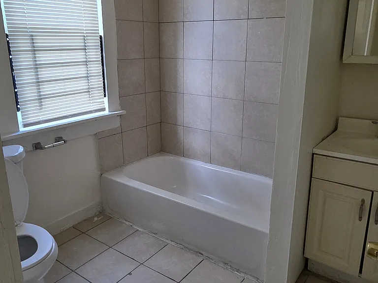 4001 Derby Manor Dr #1E — Photo 1