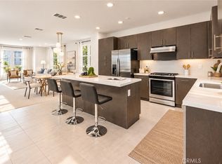 2700 E Chaucer St #41, Los Angeles, CA 90065