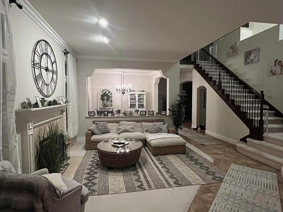 2nd image of 5269 Quaker Hill Ln