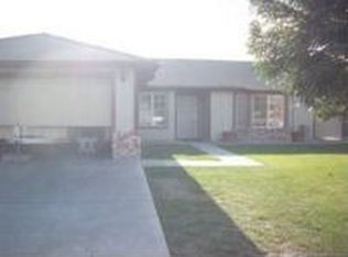 1392 Cambridge Ave, King City, CA 93930