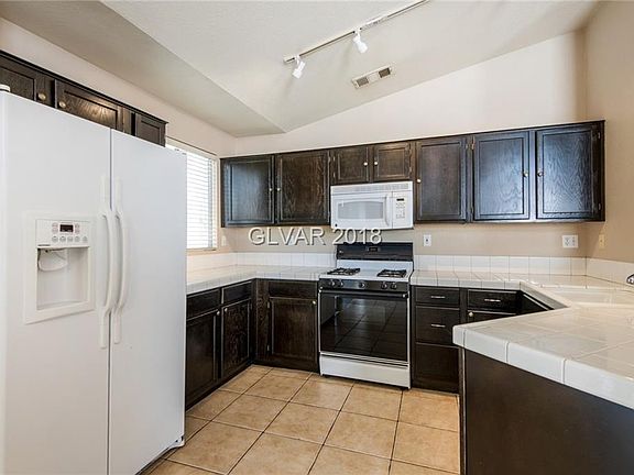 4th image of 1708 Morado Hills Ln