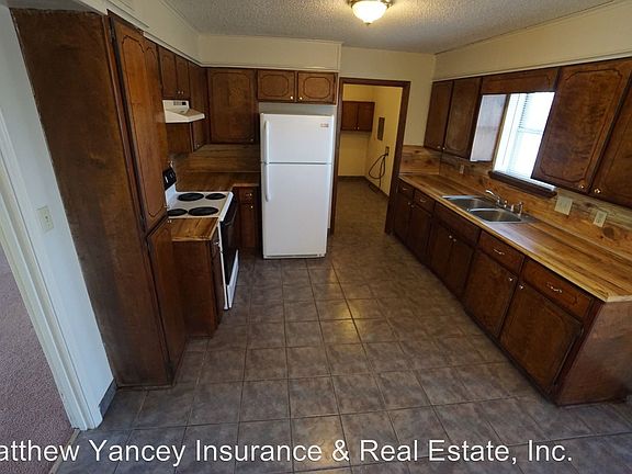 4th image of 1910 N 28th St