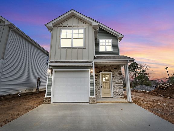 3rd image of 83 Charlotte Rd Lot 3