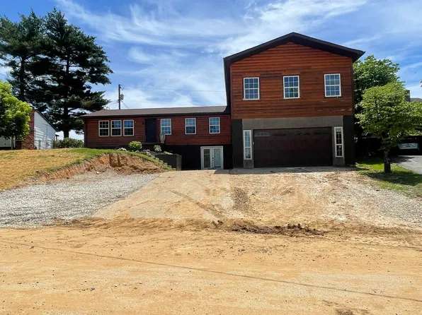 114 Patton Dr, Ashland, KY 41101