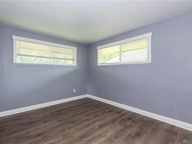 4517 Winchester Dr — Photo 16