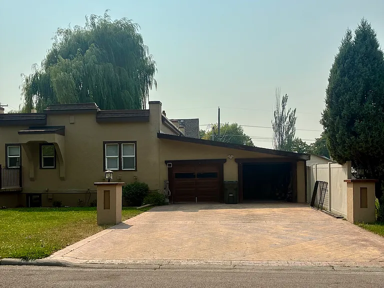 605 3rd St W — Photo 3