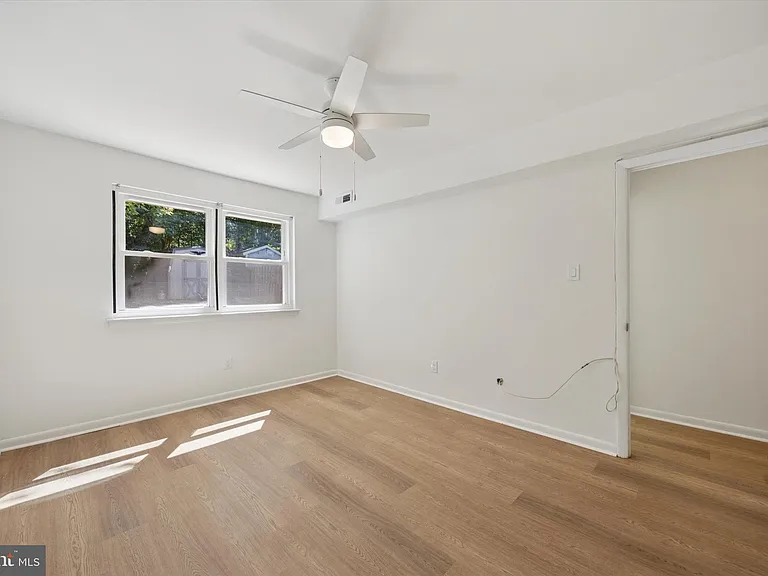153 Parker Ave #B — Photo 20
