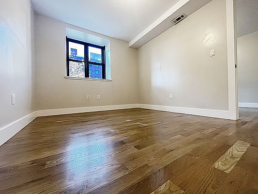 4th image of 53 S 11th St #1K