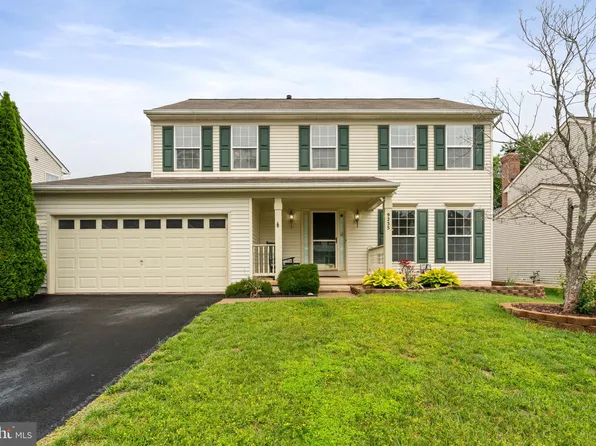 9235 Stephanie St, Manassas Park, VA 20111