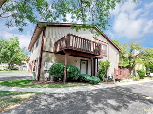 1815 Raintree Ct #1815, Sycamore, IL 60178