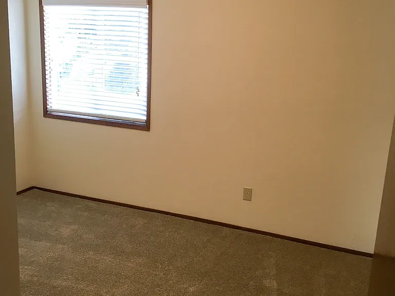 Beaver Creek Apartments — Photo 12