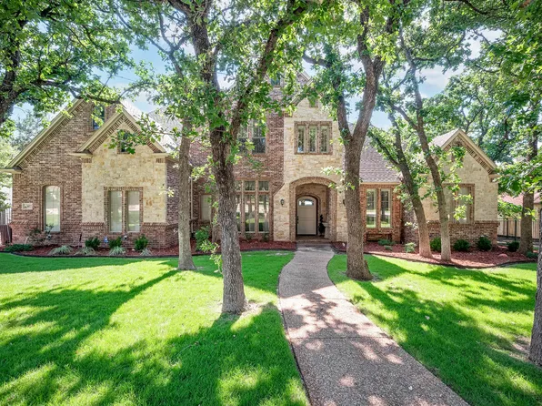 403 Hogans Dr, Trophy Club, TX 76262