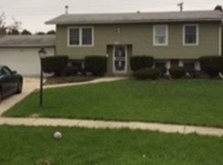 18940 Oakwood Ct, Country Club Hills, IL