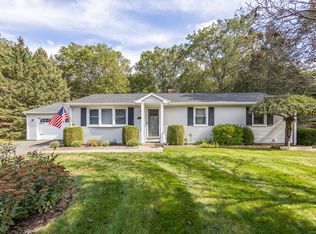 140 Edgewood Cir, Southington, CT 06489