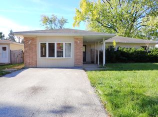 365 Waverly St, Park Forest, IL 60466