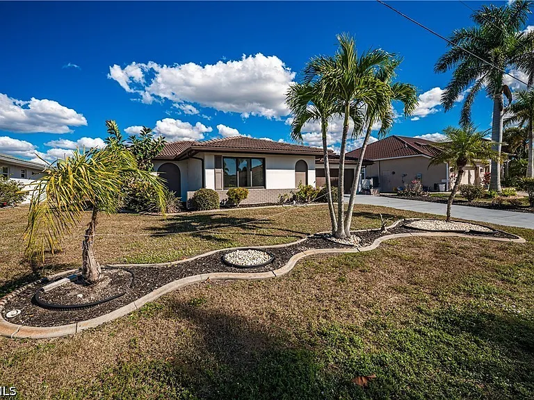 618 Santa Margerita Ln — Photo 3