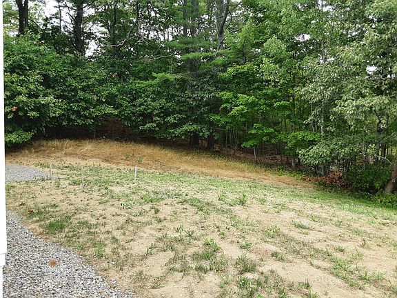 3rd image of 149 Gardiner Road